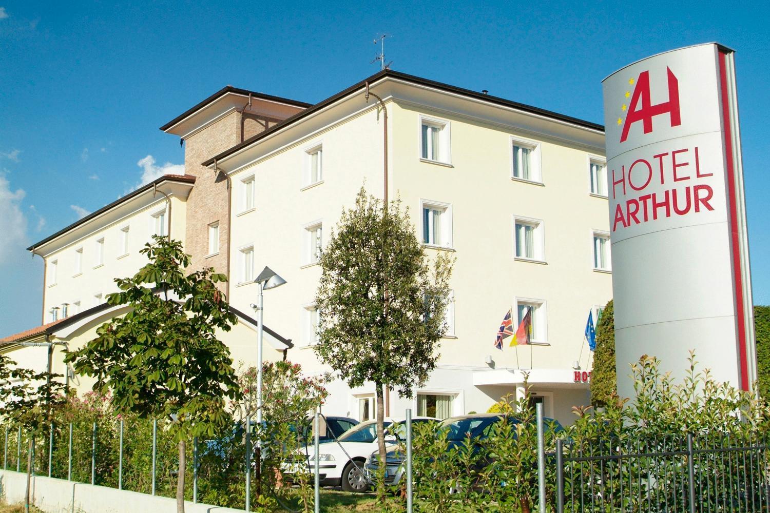 Hotel Arthur Solignano Nuovo Kültér fotó
